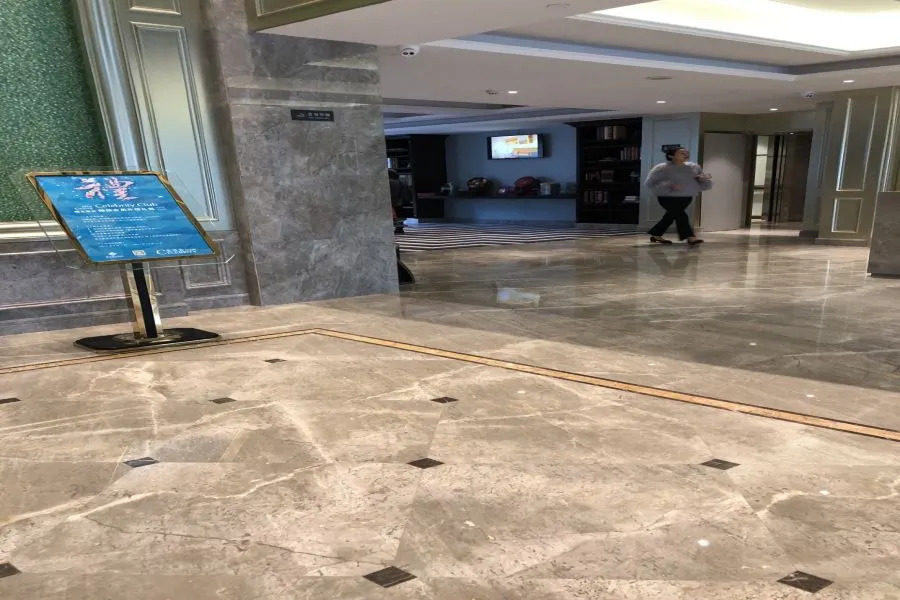 The Hotel V Zhenjiang Jingkou - фото 23