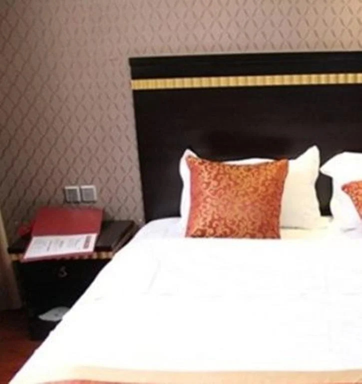 Fengyuan Hotel