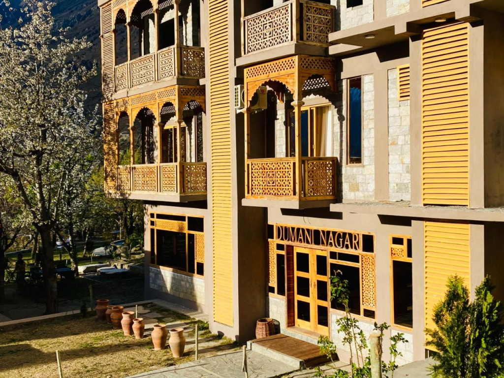 Dumani Mountain Resort
