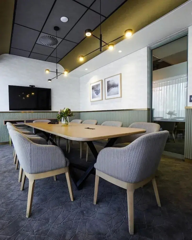Ellipse Executive Apartments
