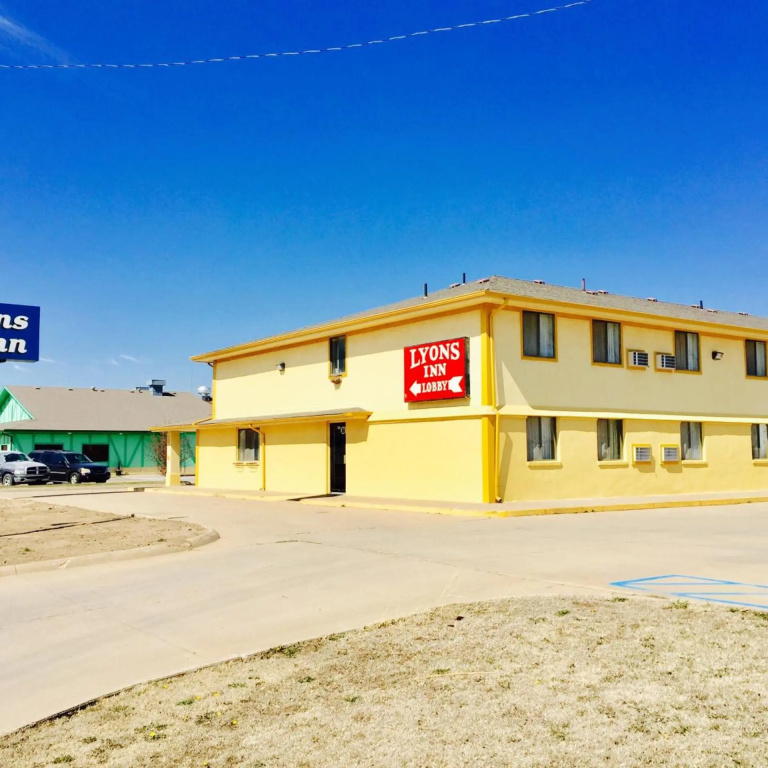 Lyons Inn