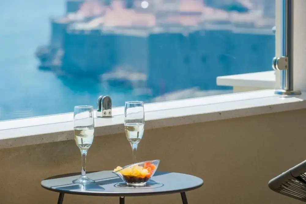 Apartments Horizon - One-bedroom Apartment With Balcony and Sea View