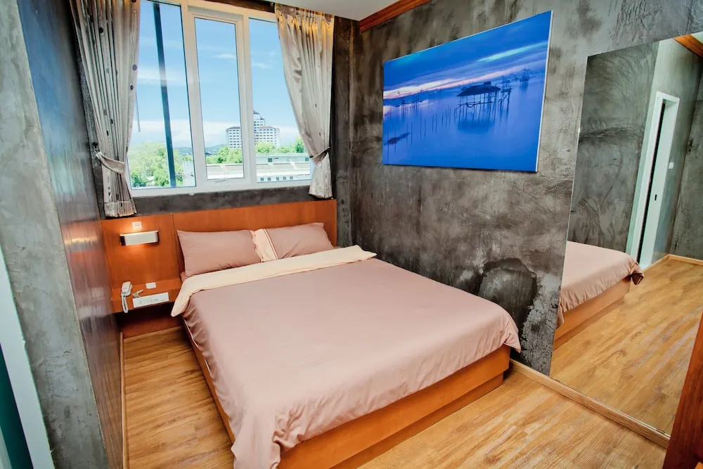 Superior Double room (full double bed)