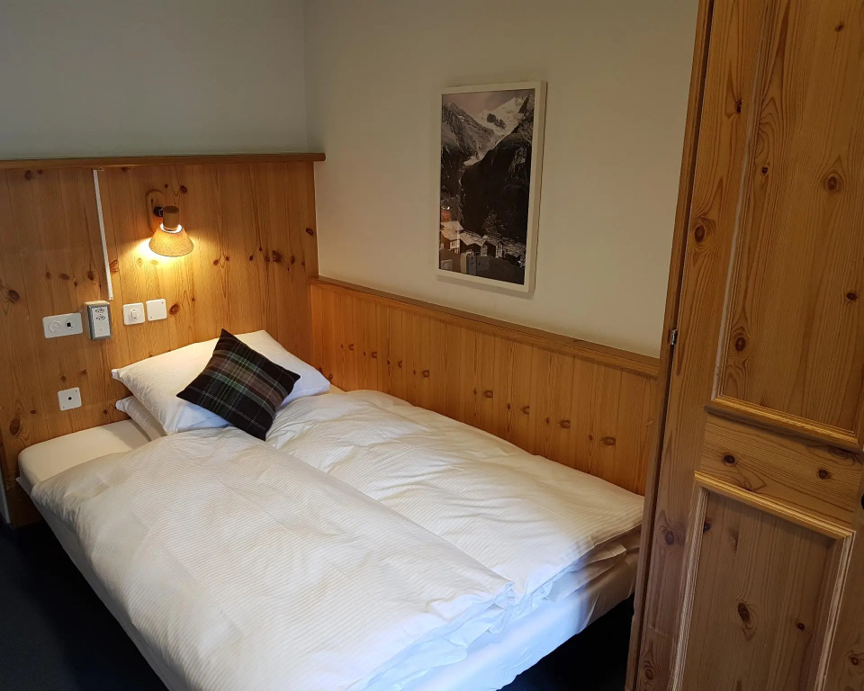 Standard Double room with balcony (full double bed)