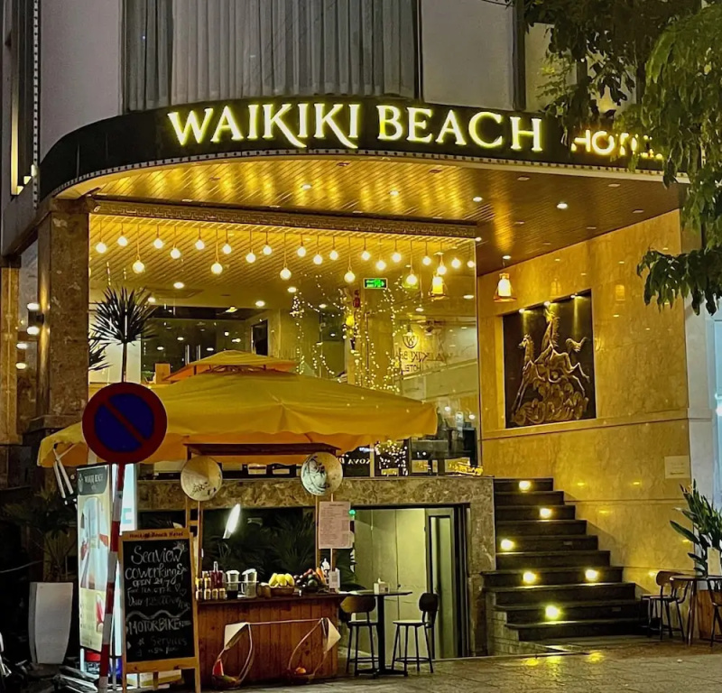Food & Beverage