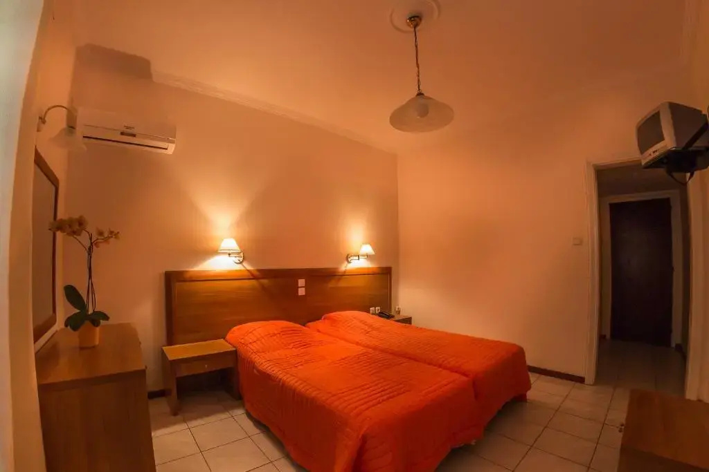 Standard Double room with sea view (full double bed)