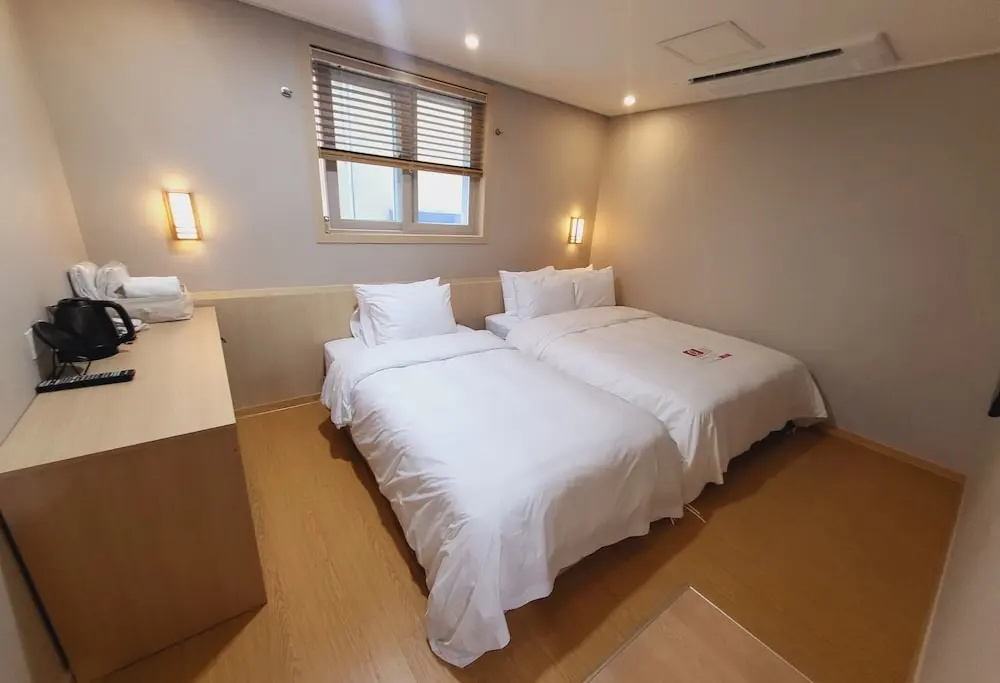 Superior Double room (twin beds)