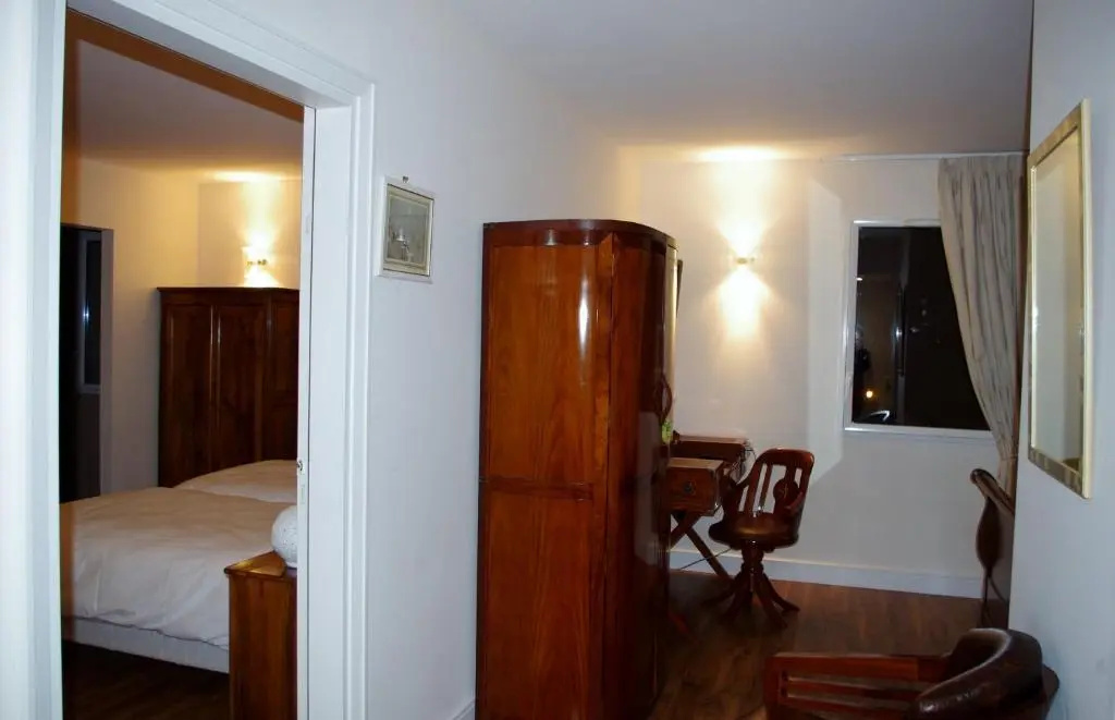 Le Place Neuve - Chambres