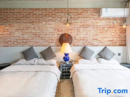 Deluxe Family Suite