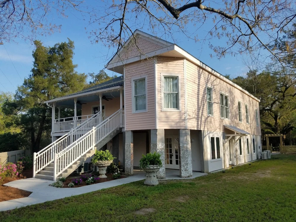 Abita Springs Hotel