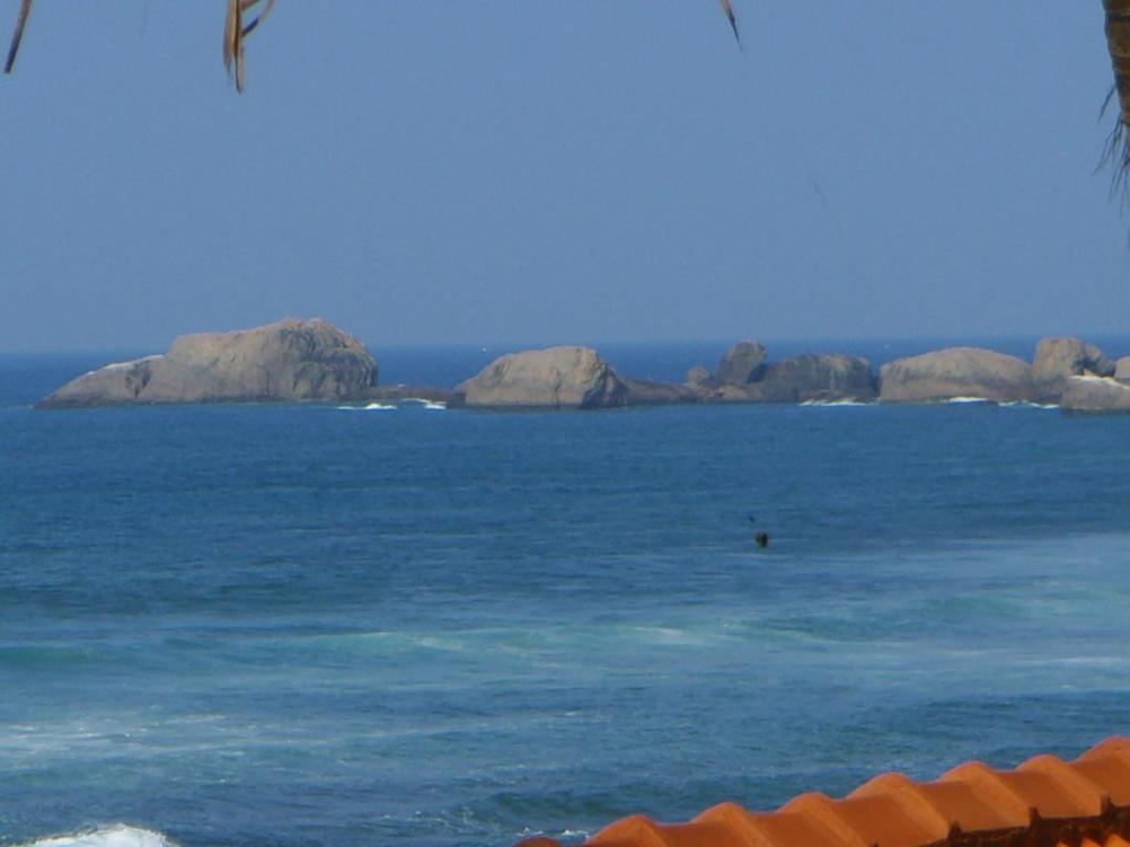 Budde's Beach Restaurant & Guesthouse