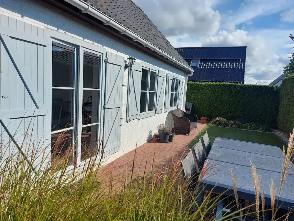 Cozy Holiday Home in Nieuwpoort With Swimming Pool