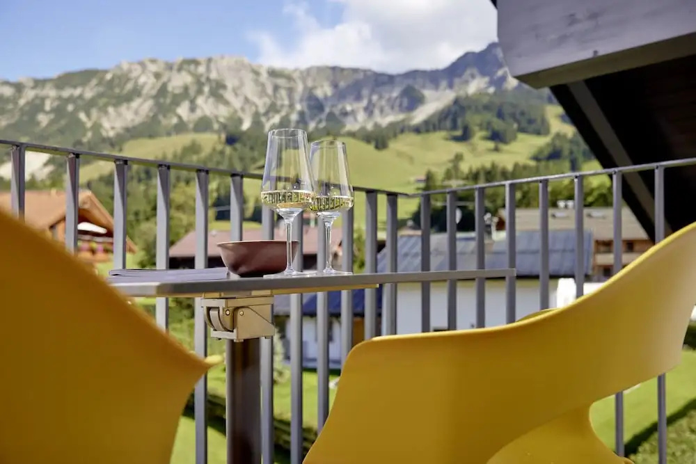 Balcony & Terrace