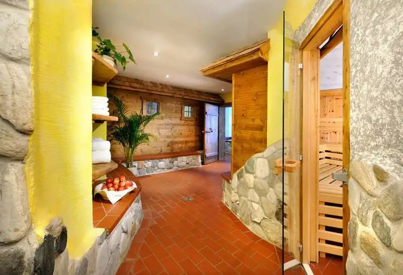 Balcony & Terrace