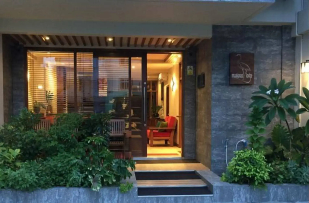 Meri Maldives