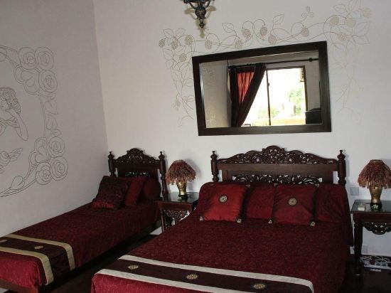 Asian Jewel Boutique Hotel