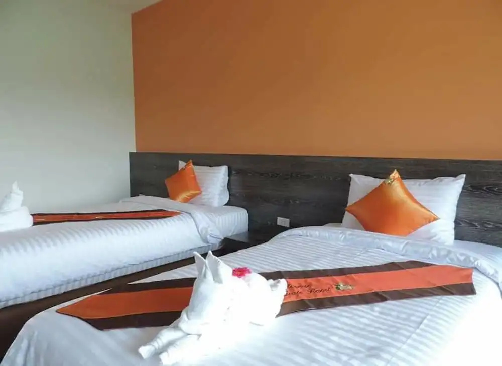 Deluxe Double room with pool view (twin beds)
