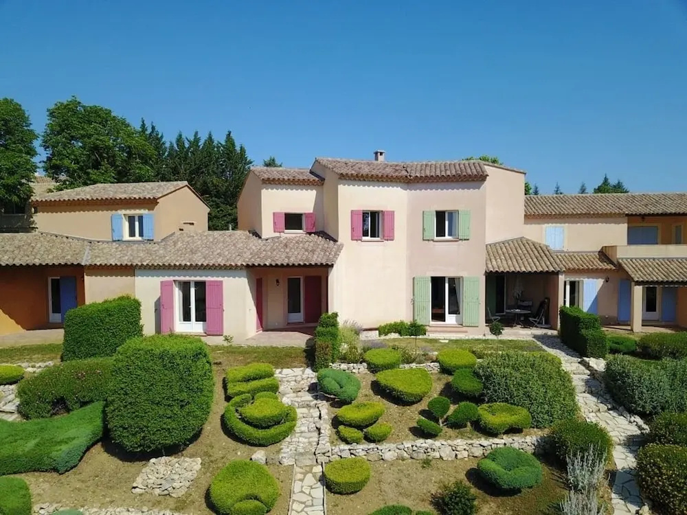 Comfortable apartment with dishwasher, close to the village