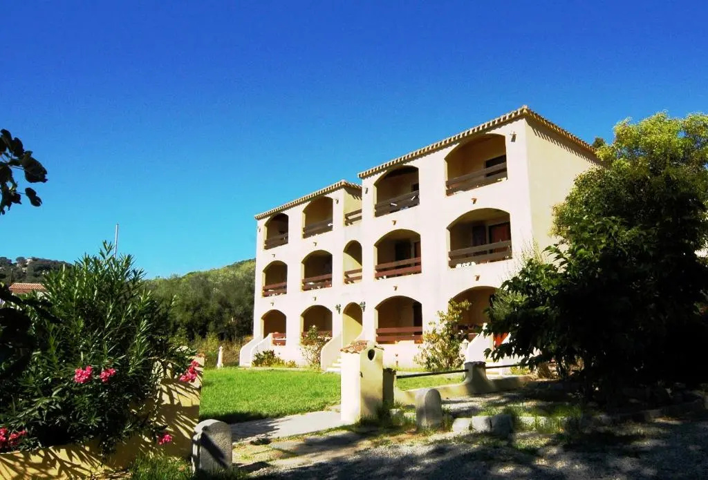 4 people apartment 350 m from the sea