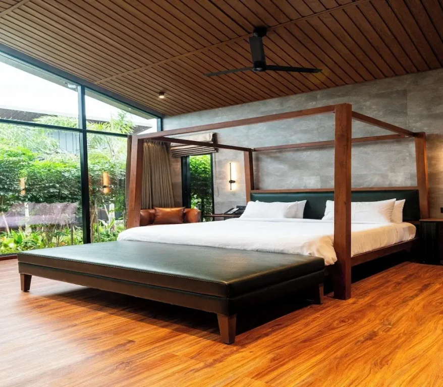 Standard Family room