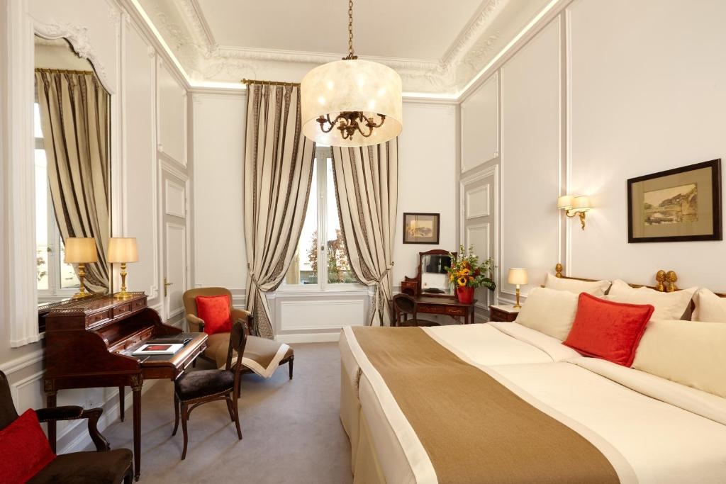 Hotel Regina Louvre 68