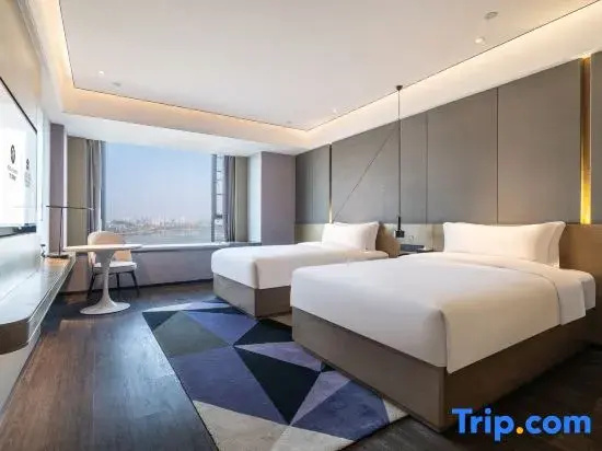 Standard Double room with lake view (twin beds)