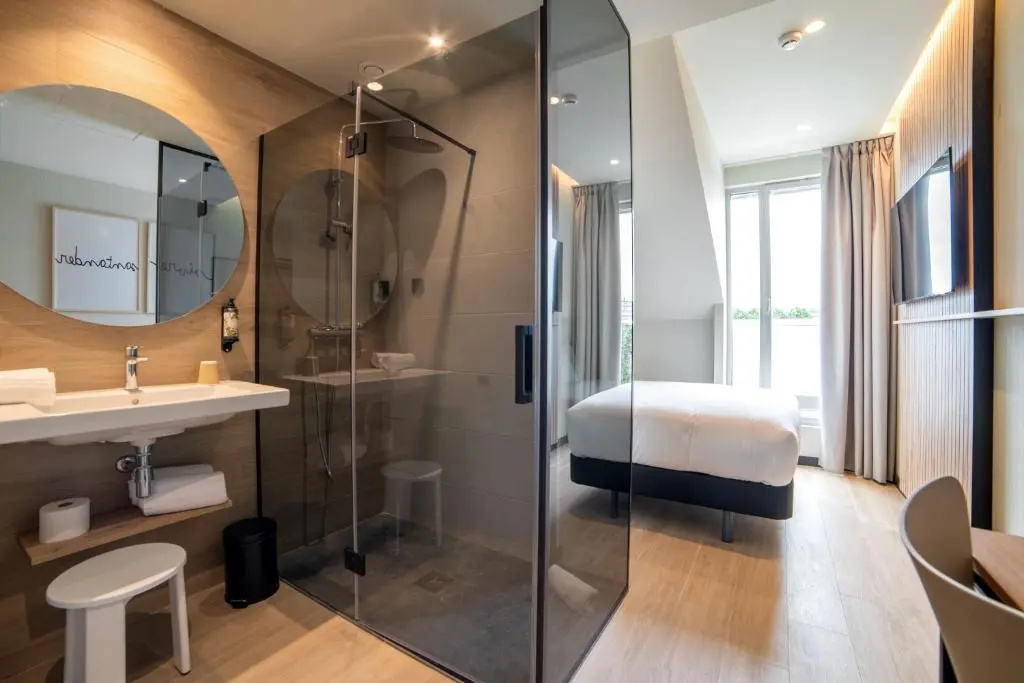 Standard Double room (twin beds)