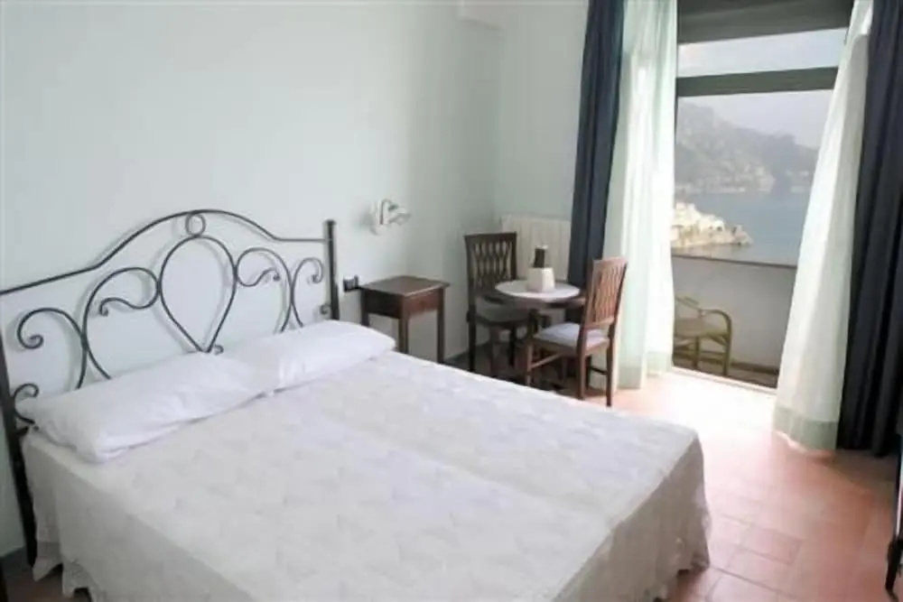 Standard Double room with balcony and with sea view (full double bed)