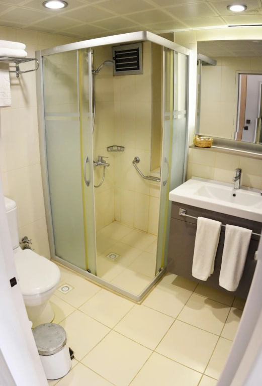 Standard Single room with balcony and with sea view
