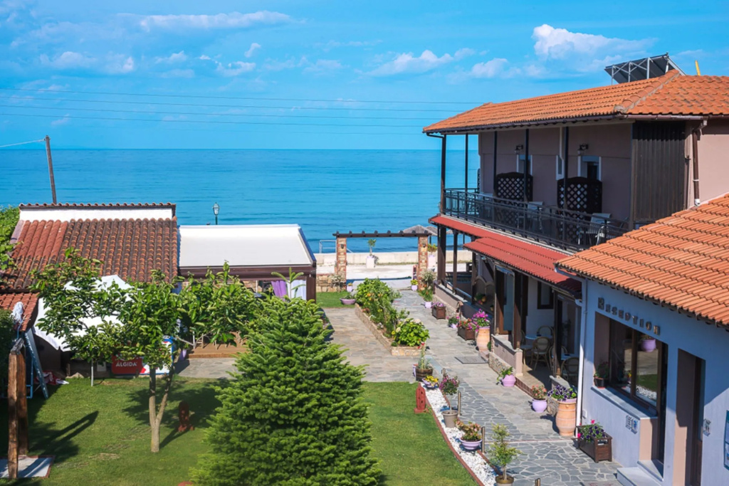 Beach & Waterfront