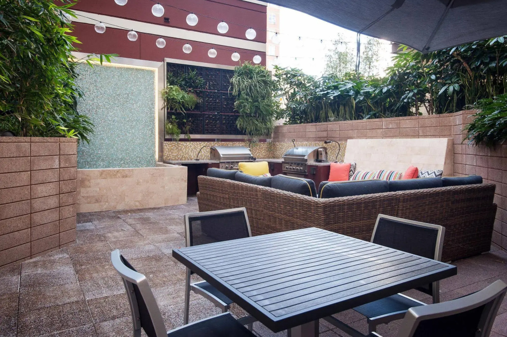 Sunshine Suites at East Village - Général