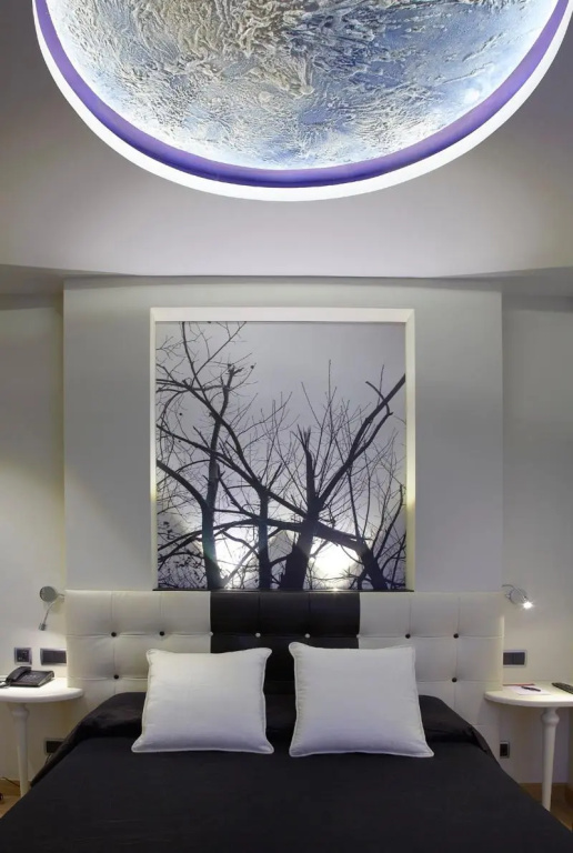 Standard Double room with balcony (full double bed)