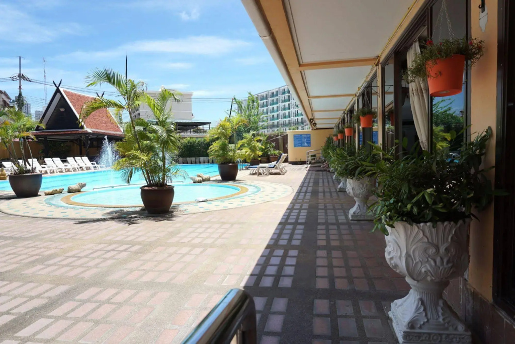 Suppamitr Villa Hotel