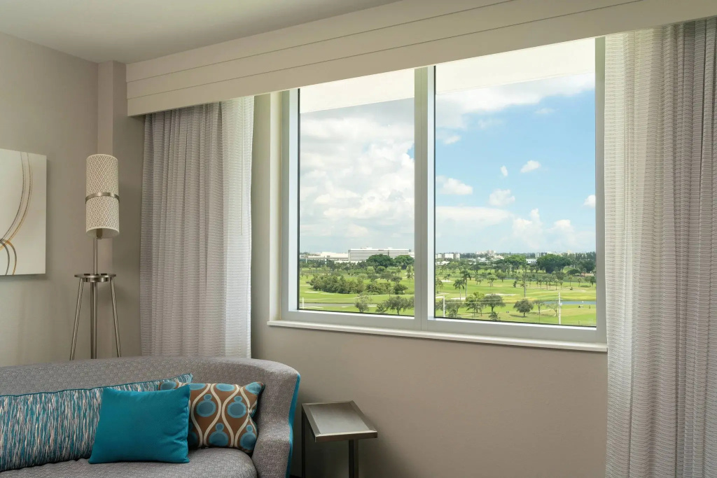 Courtyard by Marriott Miami Airport - Général