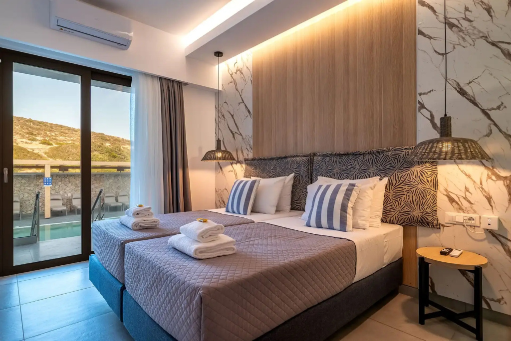 Double Studio (full double bed)