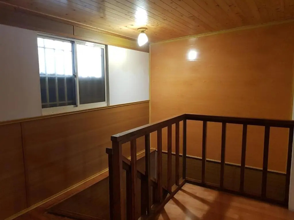4 Bedrooms Cottage