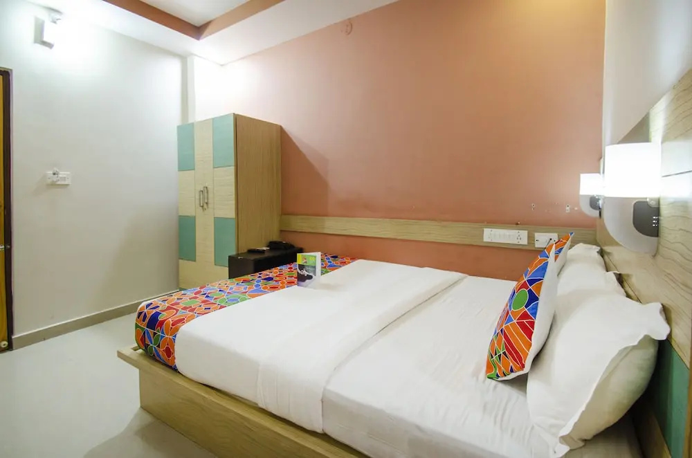 FabExpress Emirates Suites - Chambres