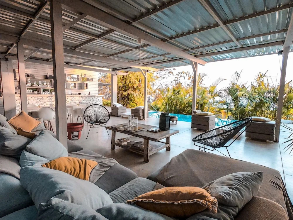 Akwa Santa Teresa Ocean View Villas & Rooms