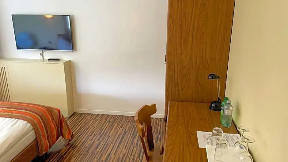 Tresa Bay Hotel - Chambres