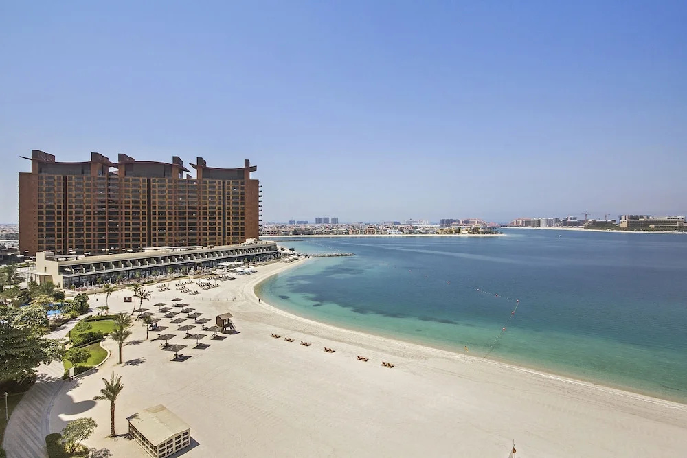 Beach & Waterfront