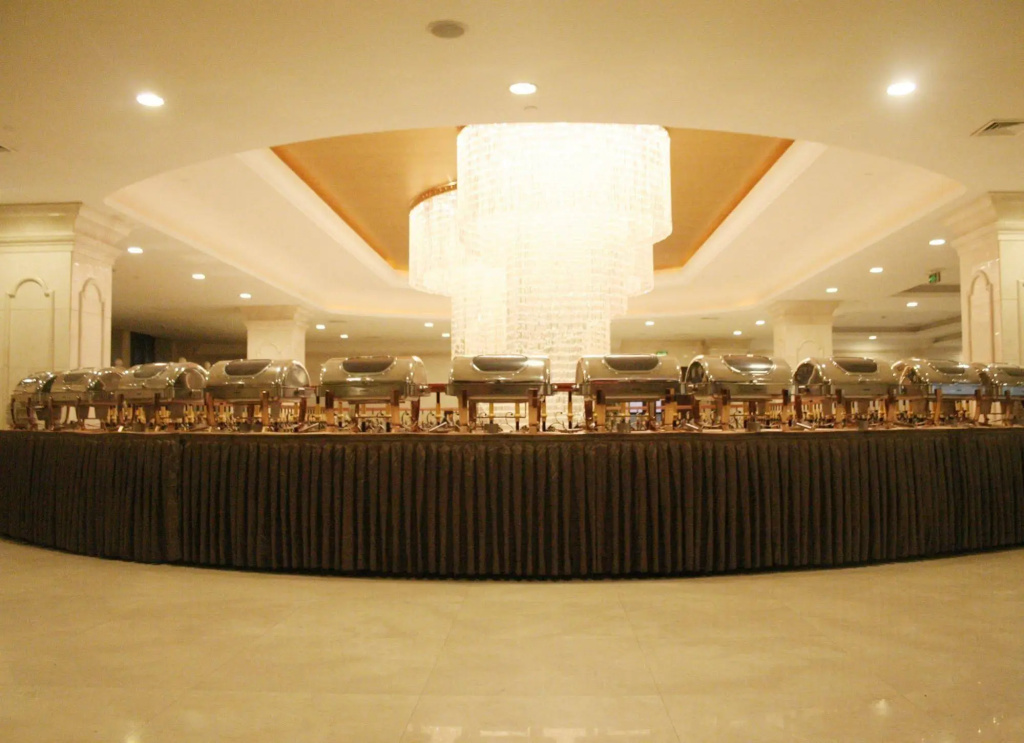 Food & Beverage