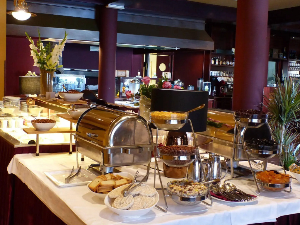 Hotel photo 11