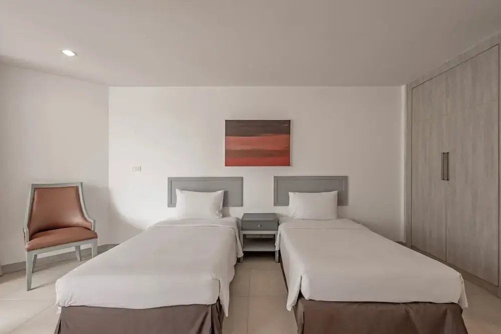 Premier Double room with balcony (twin beds)