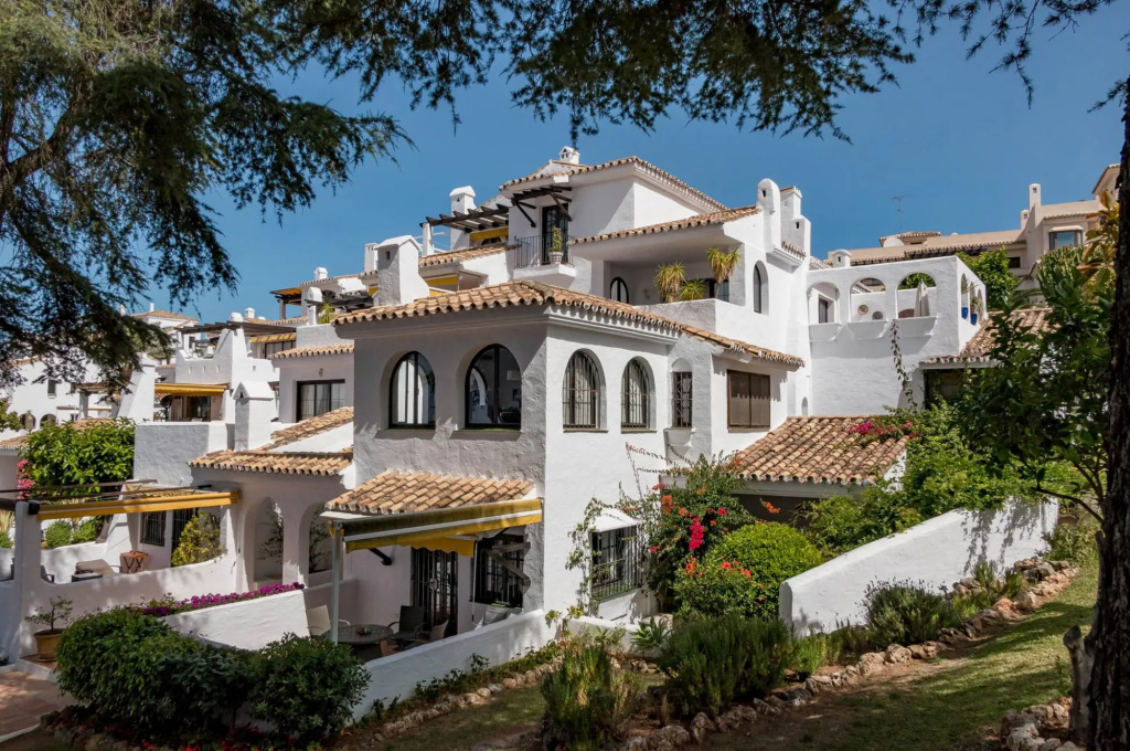 AB2 - Casa Blanca by Roomservices