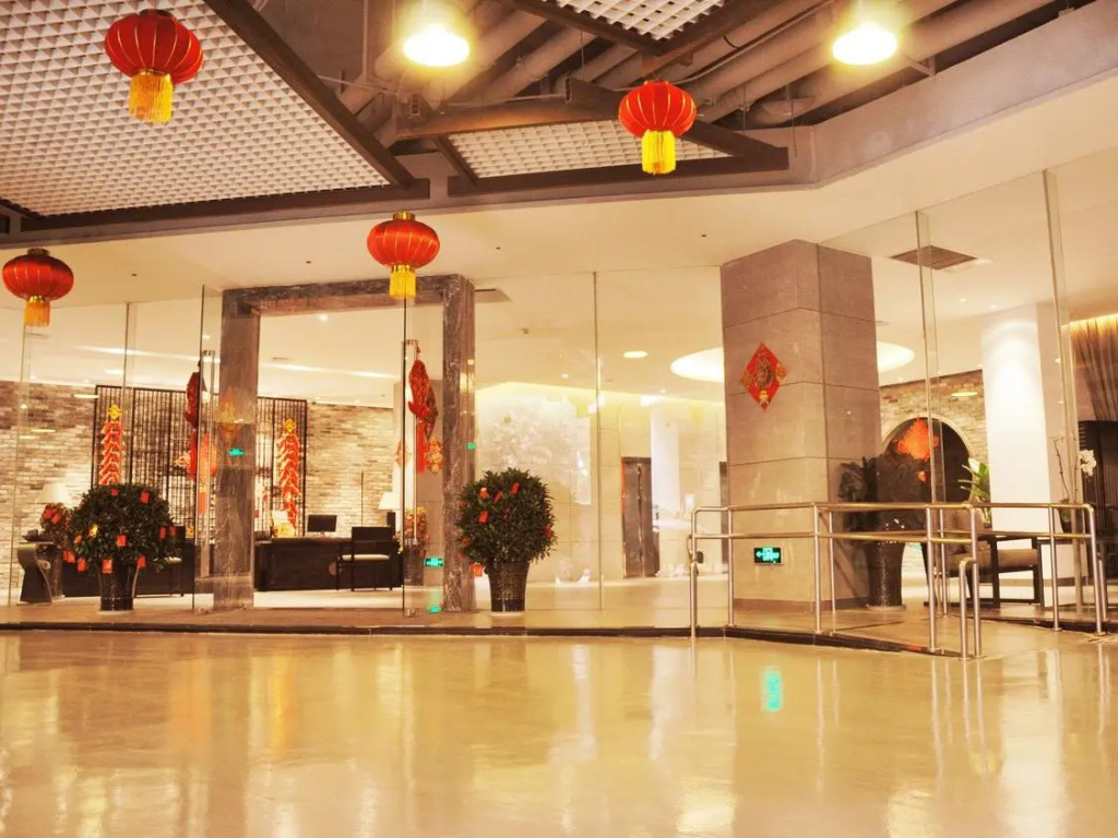Lobby & Reception