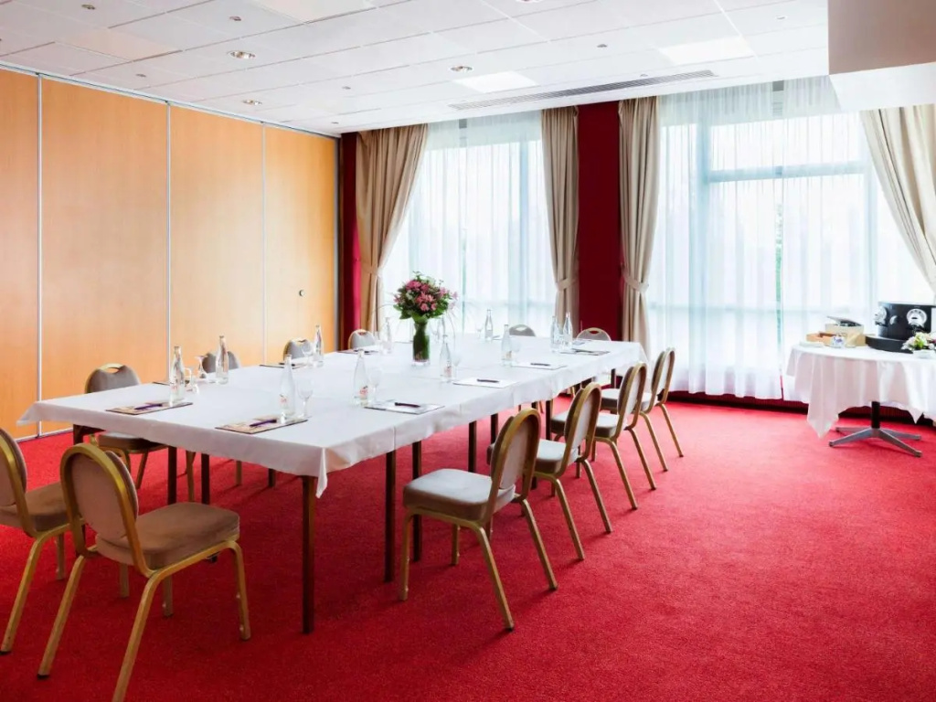 Mercure Nevers Pont de Loire - Général
