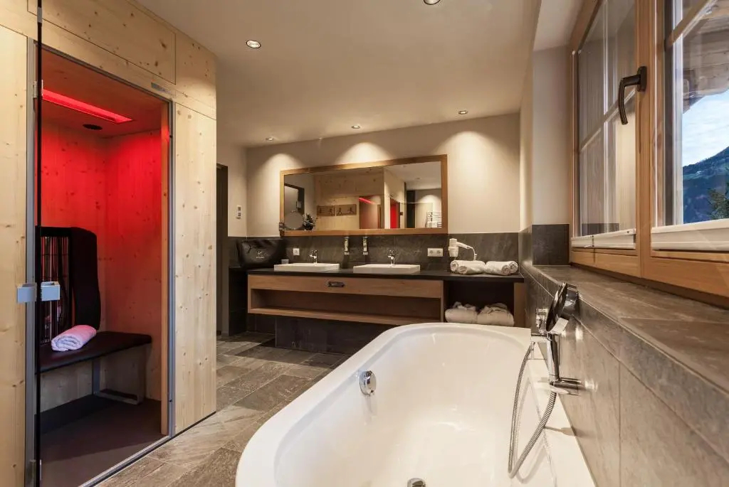 Deluxe Double Chalet with balcony and with mountain view twin beds