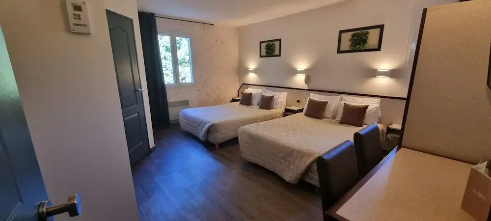 Le Pradet Hotel - Chambres