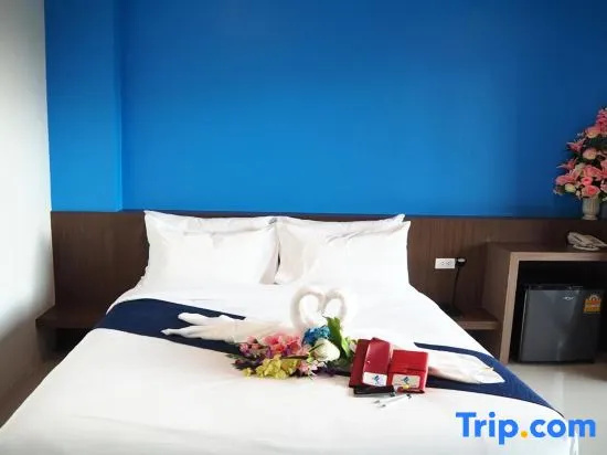 Standard Double room with pool view (full double bed)