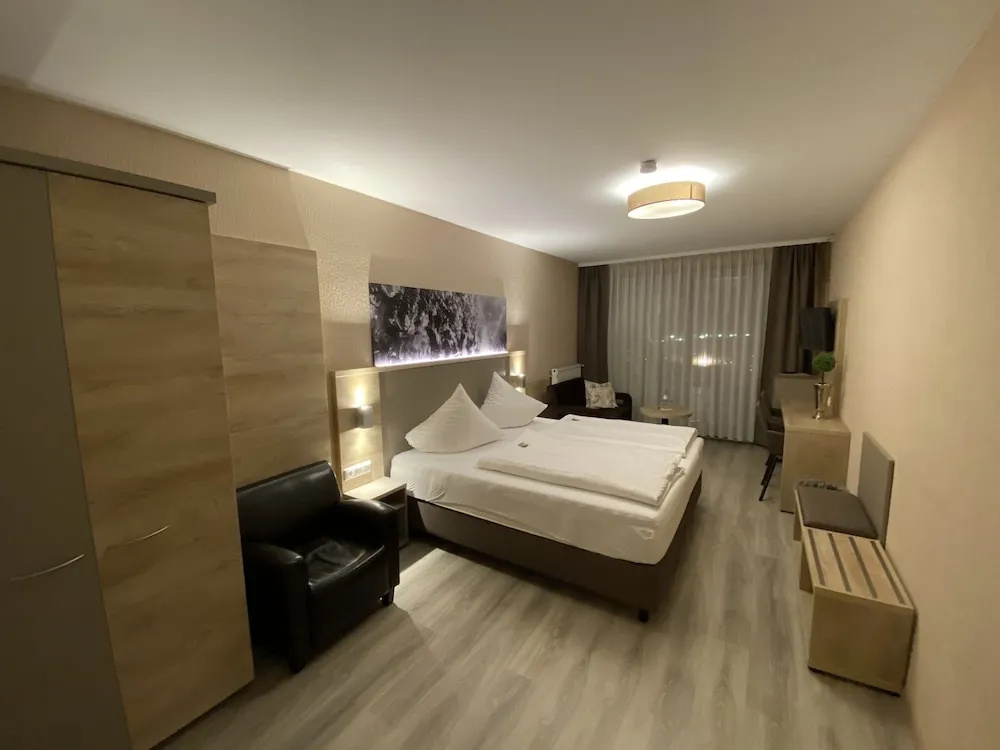 Comfort room